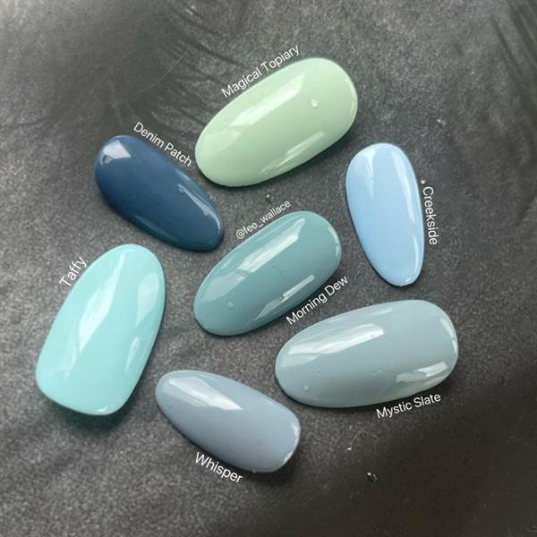 SMALTO CND VINYLUX Taffy